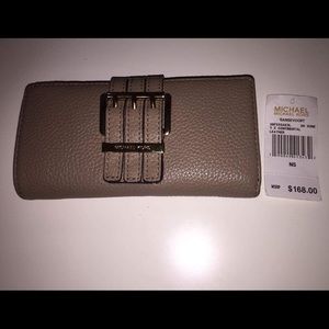 COPY - Michael Kors Gansevoort Wallet